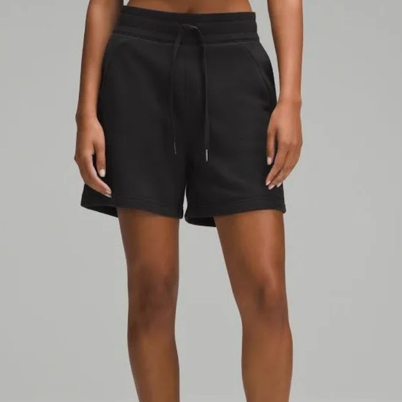 lululemon athletica Pants - lululemon scuba short HR